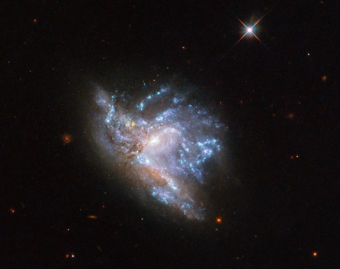Зіткнення галактик