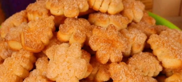 Рецепт від бабусі: просте домашнє печиво «Амонячки»