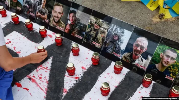 стратили українських військовополоненихвійськових в Оленівці